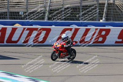 media/Aug-27-2022-Fastrack Riders (Sat) [[c588535105]]/Level 1/Session 1 Start Finish/